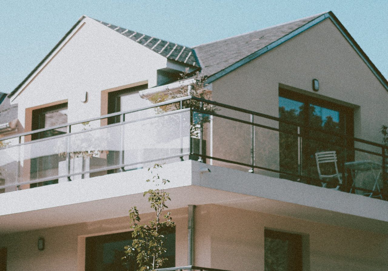 担保にできる不動産の条件が決められている